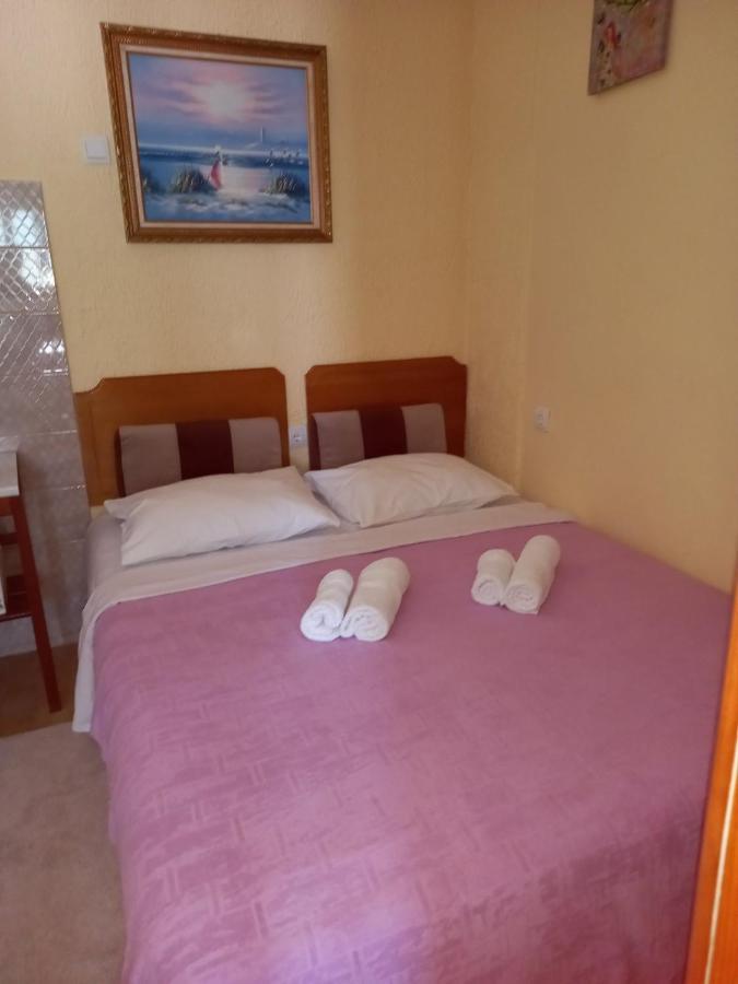 Apartment Deki Studio Cattaro Esterno foto