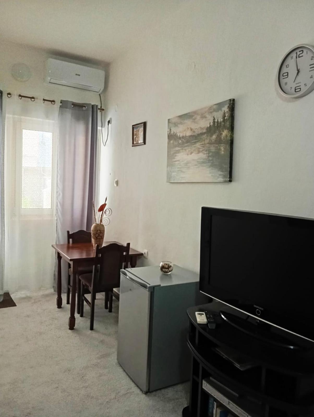 Apartment Deki Studio Cattaro Esterno foto