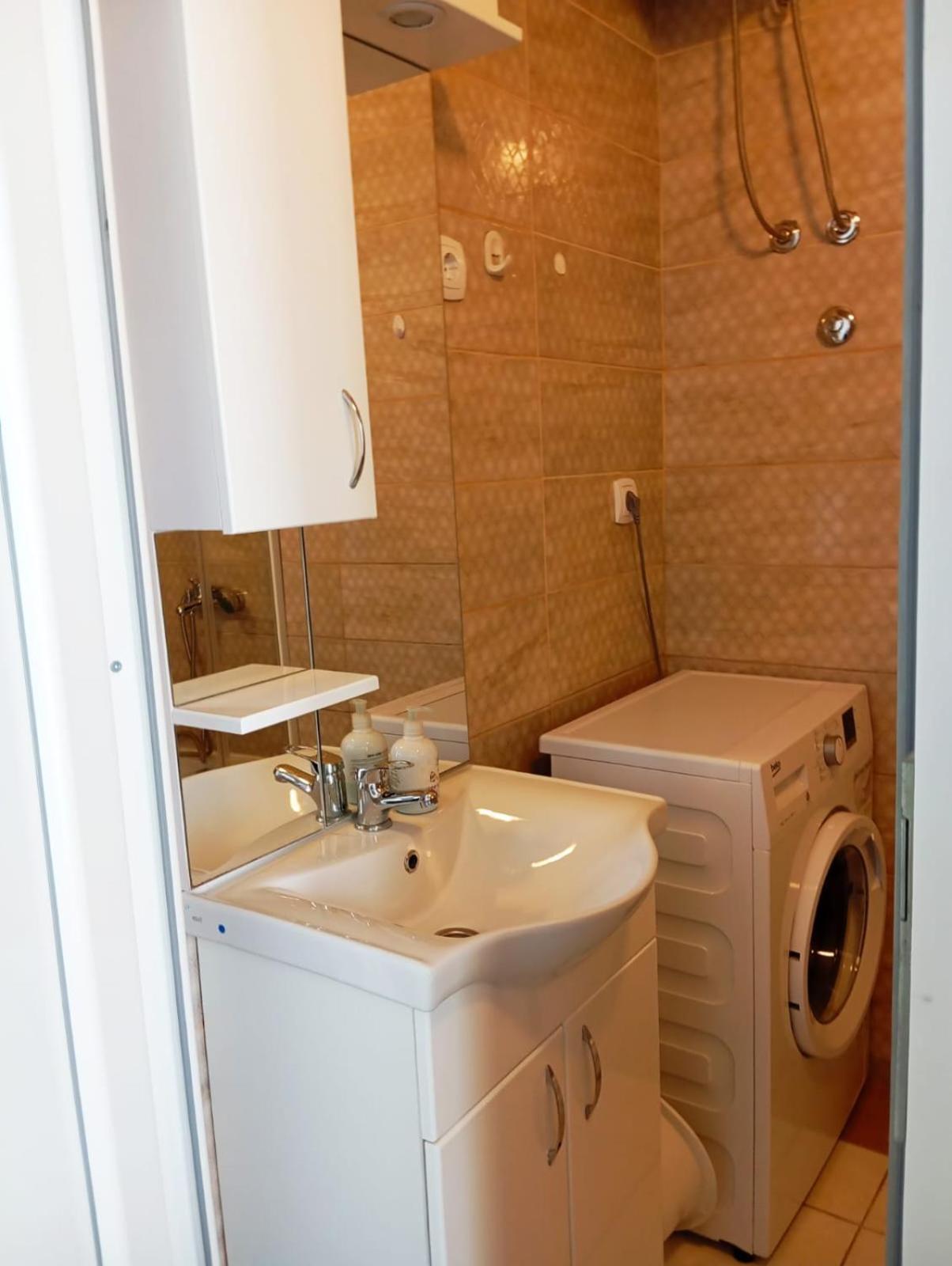 Apartment Deki Studio Cattaro Esterno foto